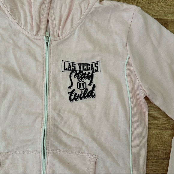 Rogue Apparel Las Vegas Women’s Zipper Front Hoodie Pink Size XL NWOT - Picture 2 of 7